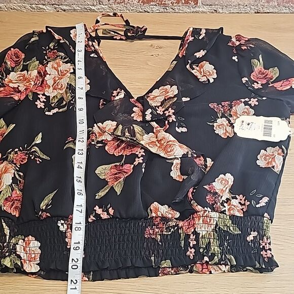 Altar'd State -670 Black Floral V-Neck Long Sleeve Tie Back Smocked Hem Blouse L - Picture 7 of 7